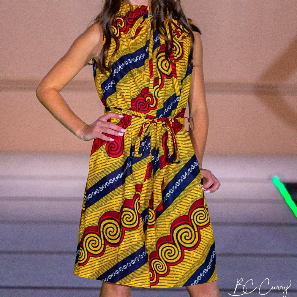 Dress - Picture 3 of 3
